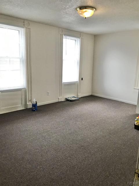 225 Toledo, Adrian, MI 49221 photo 3