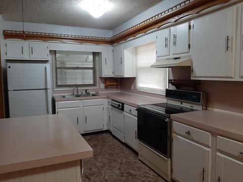 6613 Circle, Harrison, MI 48625 photo 3