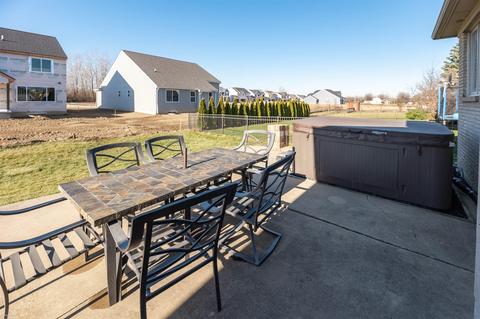 52325 Monaco Dr, Macomb, MI 48042 photo 54