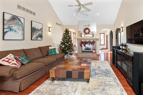52325 Monaco Dr, Macomb, MI 48042 photo 18