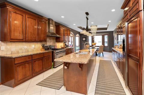 52325 Monaco Dr, Macomb, MI 48042 photo 7