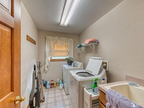 2358 S Custer, Monroe, MI 48161 photo 28