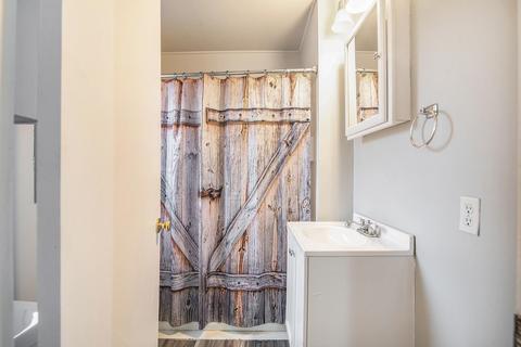 5100 Webster, Flushing, MI 48433 photo 14