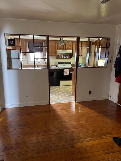 4410 First St, Wayne, MI 48184 photo 3