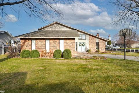 7244 Riverside Dr, Clay, MI 48001 photo 1