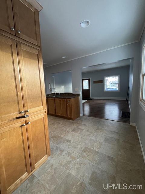 816 S 16th St, Escanaba, MI 49829 photo 10