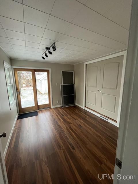 816 S 16th St, Escanaba, MI 49829 photo 19