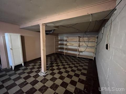 816 S 16th St, Escanaba, MI 49829 photo 23