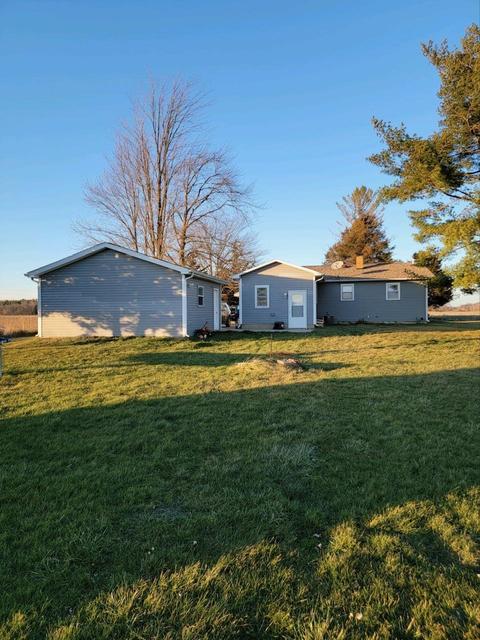 17305 Dice Rd, Hemlock, MI 48626 photo 2