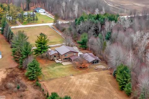 9770 Puttygut, Casco, MI 48064 photo 69