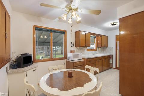 1373 Mitson, Flint, MI 48504 photo 11