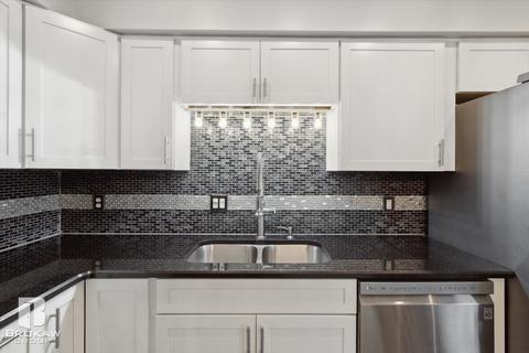 4366 Captains Ln, Flint, MI 48507 photo 16