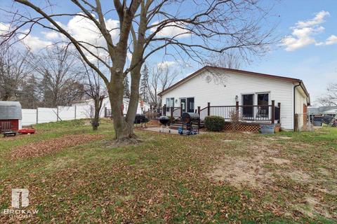 4366 Captains Ln, Flint, MI 48507 photo 48