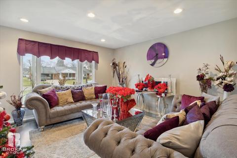 4366 Captains Ln, Flint, MI 48507 photo 9