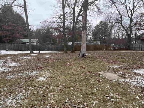 2839 Jean St, Harrison, MI 48625 photo 3