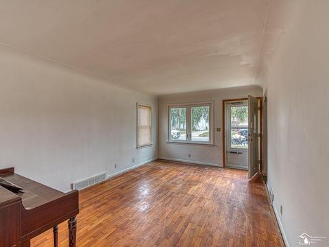 218 Toll St, Monroe, MI 48162 photo 14