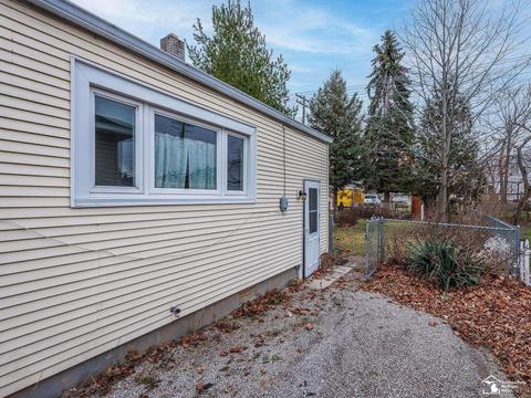 218 Toll St, Monroe, MI 48162 photo 17