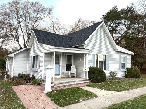 903 Saint Clair Blvd, Algonac, MI 48001 photo 1