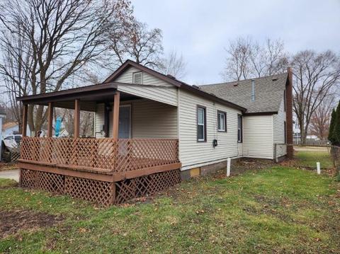 420 E Beech, Gladwin, MI 48624 photo 4