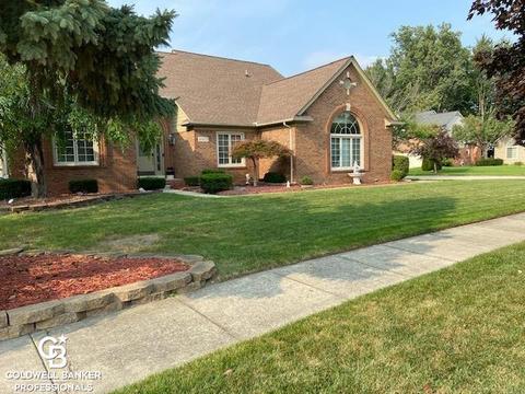20573 Windham Dr, Macomb, MI 48044 photo 5