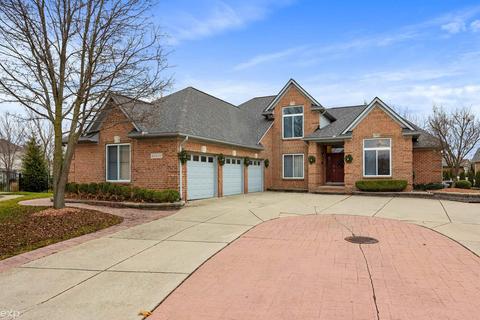 46609 Pine Valley Dr, Macomb, MI 48044 photo 1
