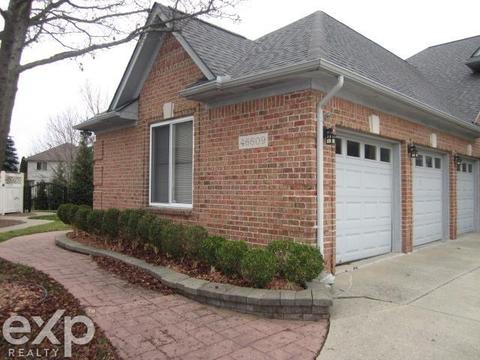 46609 Pine Valley Dr, Macomb, MI 48044 photo 4