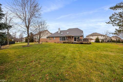 46609 Pine Valley Dr, Macomb, MI 48044 photo 9