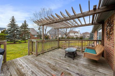 46609 Pine Valley Dr, Macomb, MI 48044 photo 11