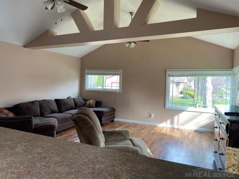 36511 Milo St, New Baltimore, MI 48047 photo 2