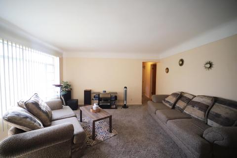 411 Labian Dr, Flushing, MI 48433 photo 5