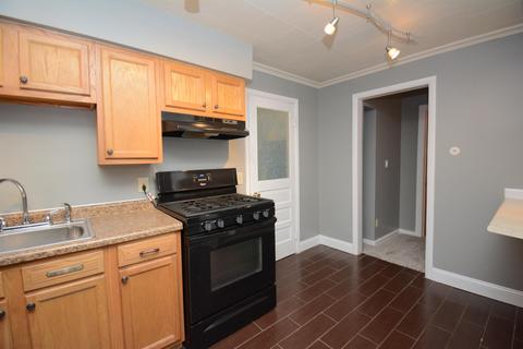 407 Dimmick St, Owosso, MI 48867 photo 7