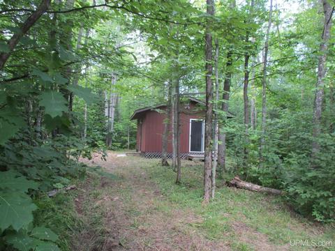28647 Post, Mass City, MI 49929