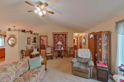 8213 Seymour, Flushing, MI 48433 photo 11
