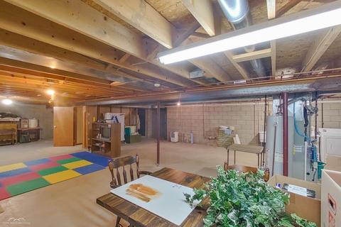 8213 Seymour, Flushing, MI 48433 photo 36