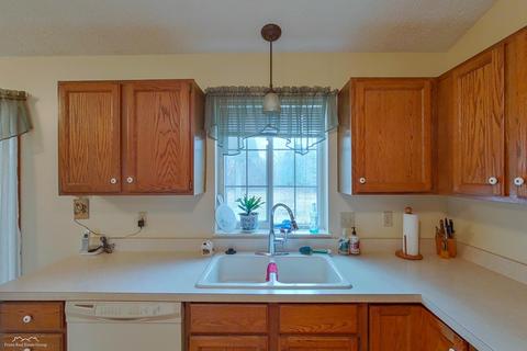 8213 Seymour, Flushing, MI 48433 photo 19