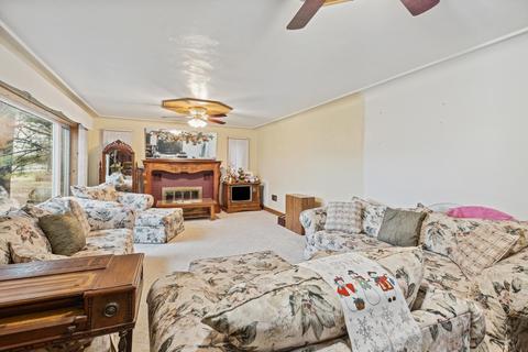 212 E Shearer Rd, Hope, MI 48628 photo 6