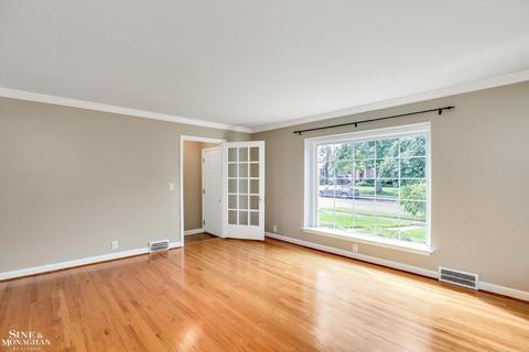 1466 Hampton, Grosse Pointe Woods, MI 48236 photo 8