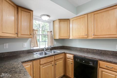 1466 Hampton, Grosse Pointe Woods, MI 48236 photo 2