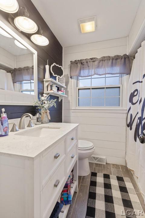 664 High St, Adrian, MI 49221 photo 25