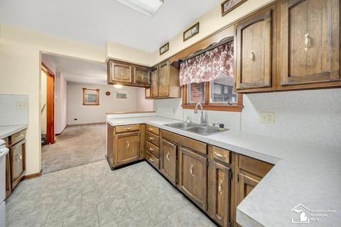 3993 St Anthony, Temperance, MI 48182 photo 12