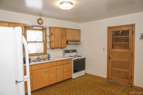 130 Seilo, Ishpeming, MI 49849 photo 4
