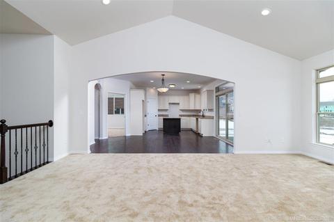 17847 Rodriguez Dr, Macomb, MI 48042 photo 12