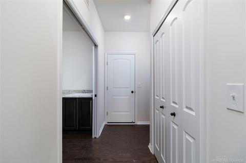 17847 Rodriguez Dr, Macomb, MI 48042 photo 18