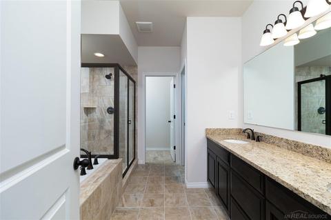 17847 Rodriguez Dr, Macomb, MI 48042 photo 21