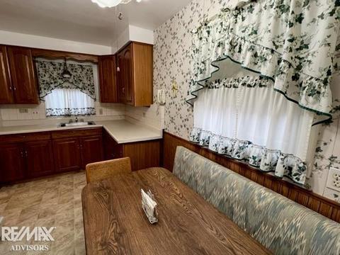 19095 Ash Ave, Eastpointe, MI 48021 photo 4