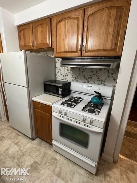 19095 Ash Ave, Eastpointe, MI 48021 photo 3
