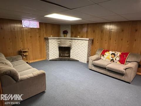19095 Ash Ave, Eastpointe, MI 48021 photo 13