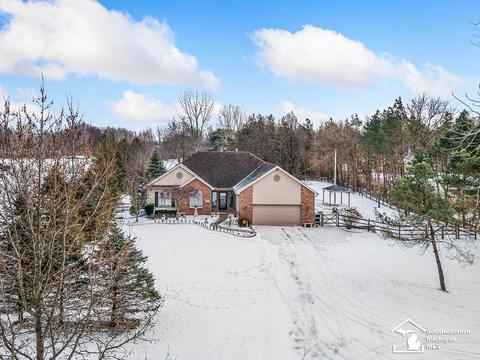 12006 Douglas, Temperance, MI 48182 photo 1