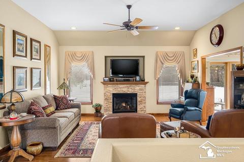 12006 Douglas, Temperance, MI 48182 photo 12