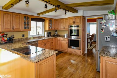 48311 Farah Dr, Macomb, MI 48044 photo 14